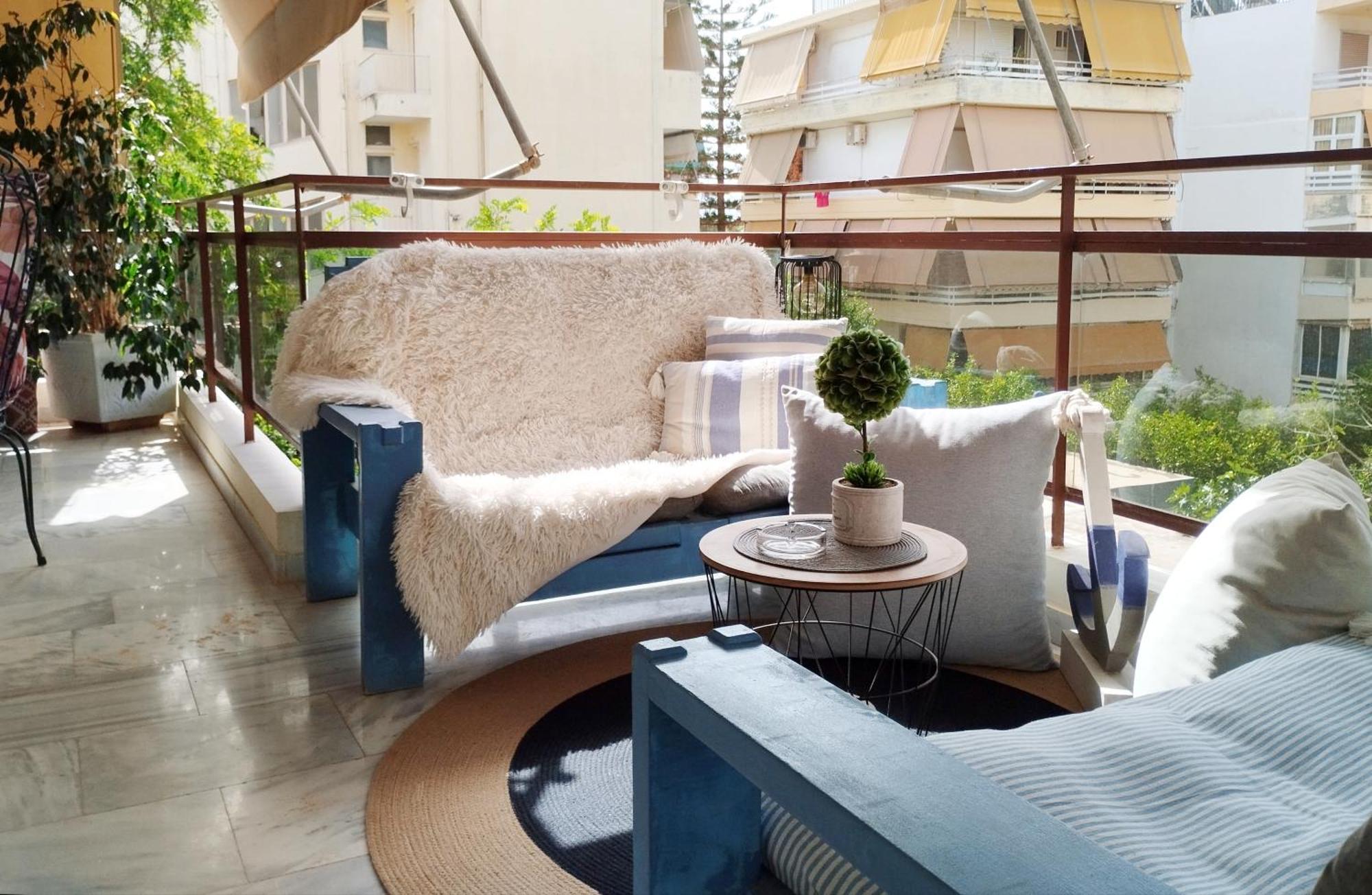 Michael'S Seaside Homely Apartment In Varkiza Exterior foto